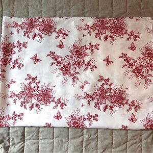 Lenox Christmas Poinsettia Toile Tablecloth 60”x83”Holly Berries Red White